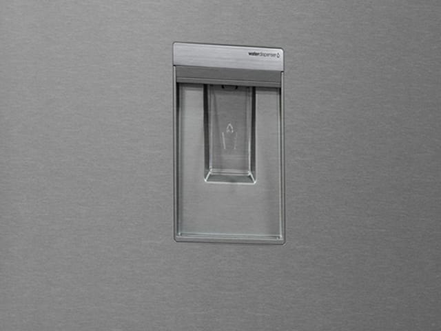 REFRIGERATEUR FINIX COMBINE 3TIROIRS
588LITRES DIST D'EAU 653 840X750X1860