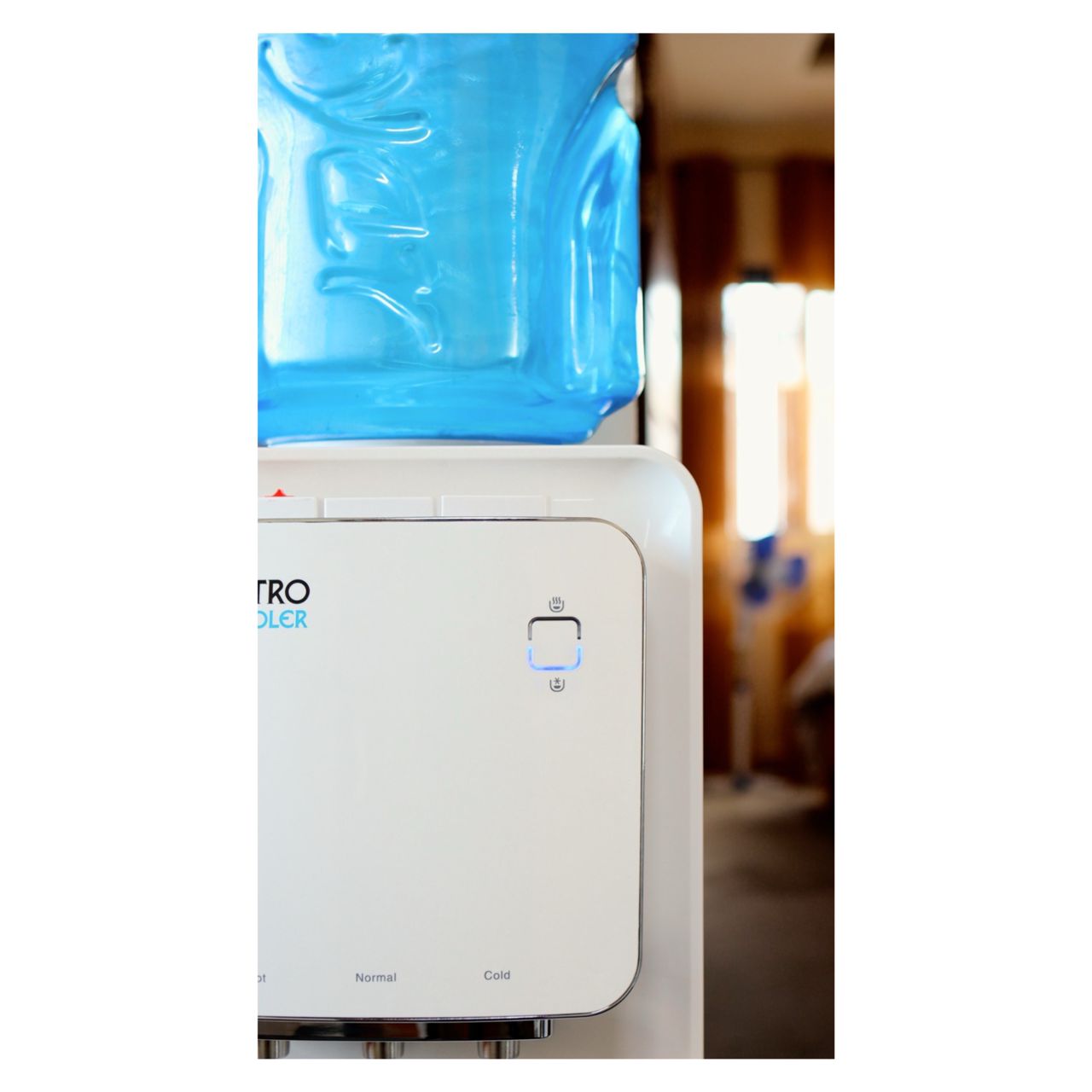 FONTAINE ELECTROCOOL AVEC
FRIGO+CONGELATEUR YLR1.5JXR12