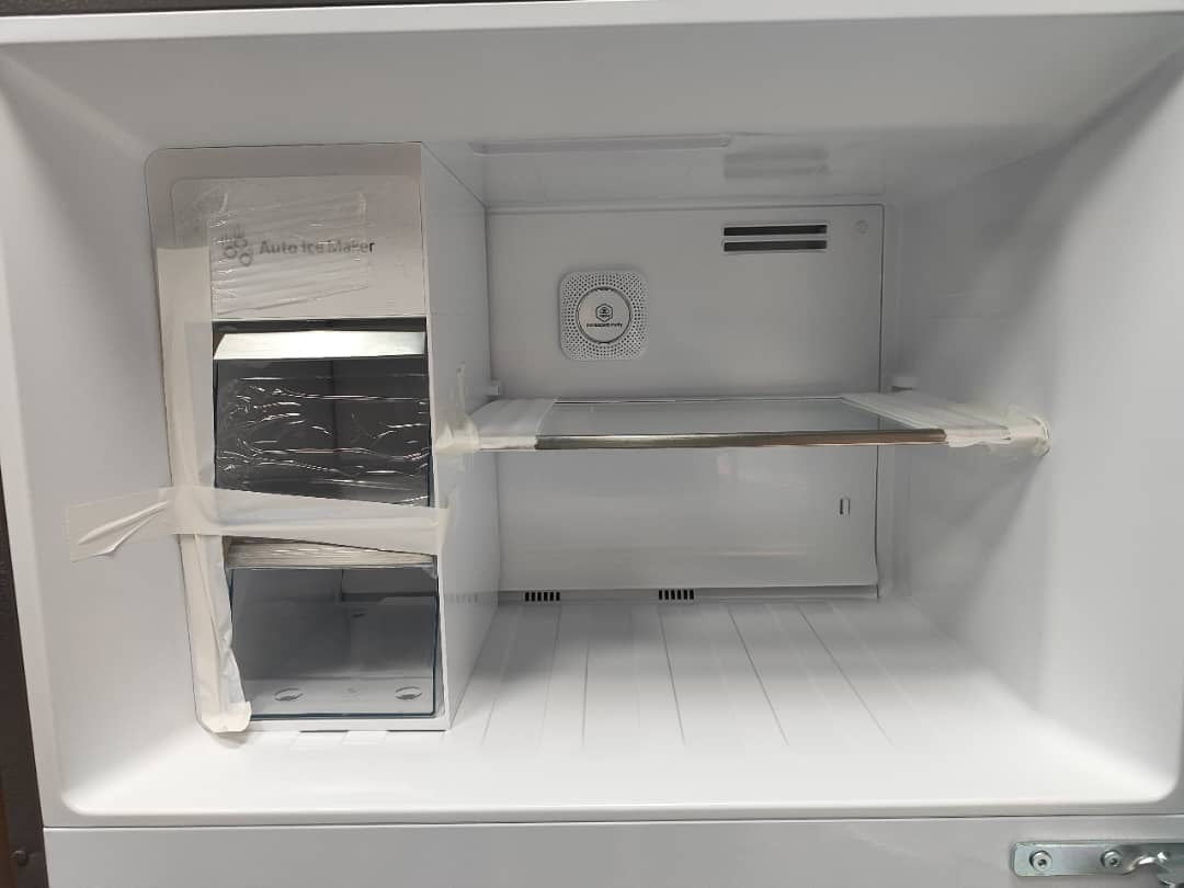 REFRIGERATEUR HISENSE 2PORTES 565L AVEC FONTAINE NOFROST INVERTER ICE+MAKER GRIS
RD73WR4SB