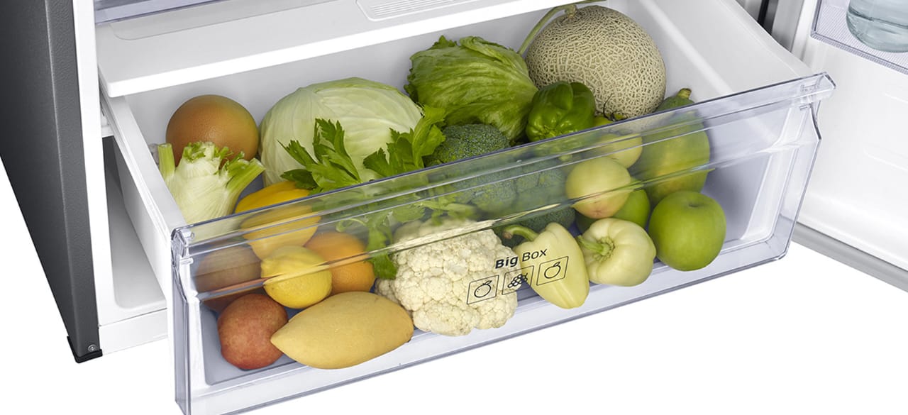 REFRIGERATEUR SMART TECHNOLOGY COMBINE
4TIROIRS 308LITRES GRIS STCB557NFM