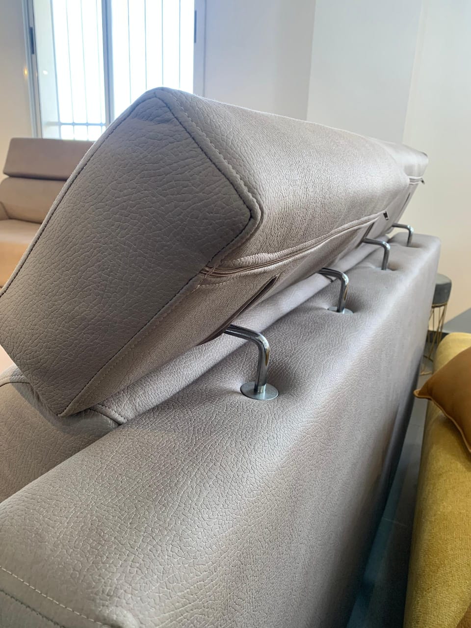 SALON CANAPE 6PLACES SIMILI CUIR COULEUR
AU CHOIX CONFORMA