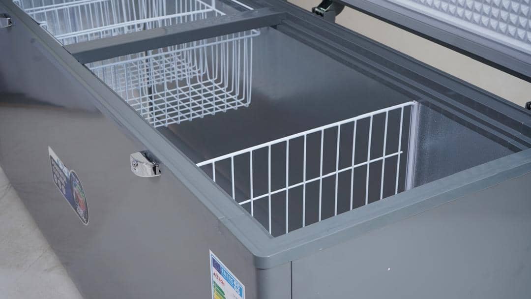 CONGELATEUR ASTECH HORIZONTAL 700LITRES
GRIS CH700GM