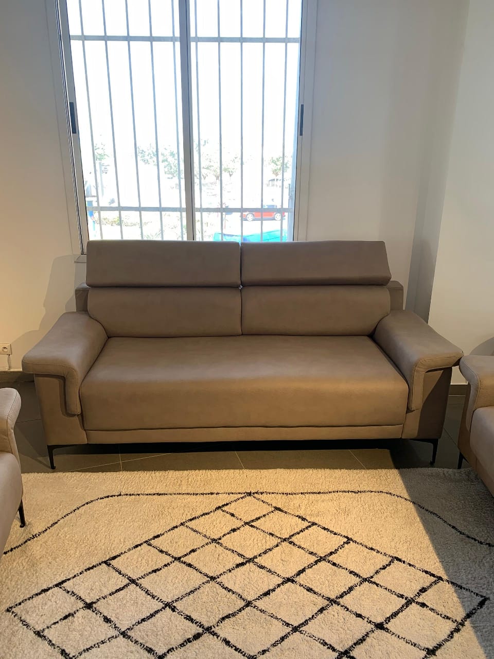 SALON CANAPE 6PLACES SIMILI CUIR COULEUR
AU CHOIX CONFORMA