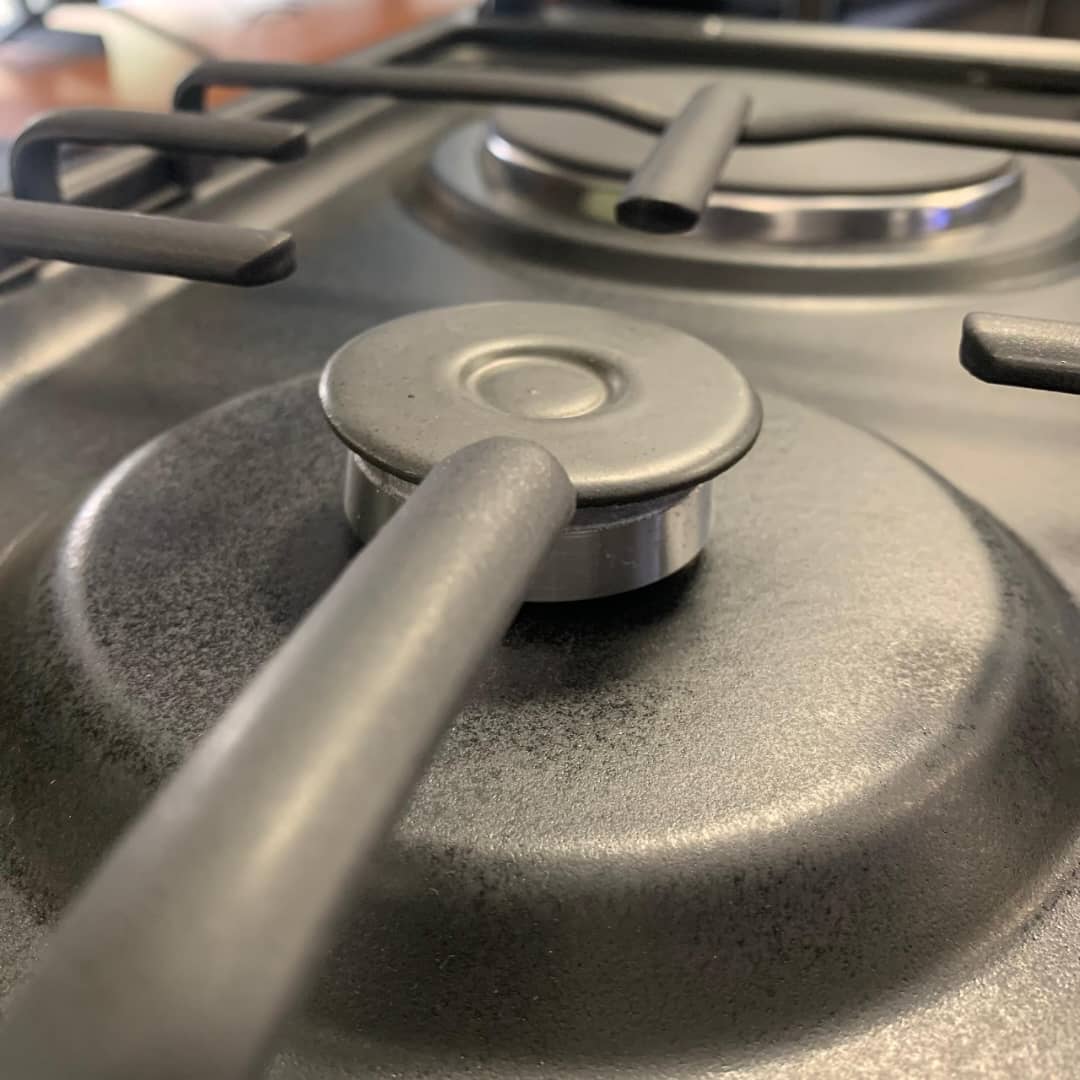 CUISINIERE ENDURO 4FEUX 60X60 3F A GAZ 1F
ELECTRIQUE + FOUR A GAZ AFS6031G